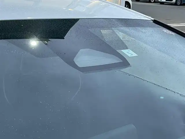 トヨタ プリウス G 福岡県 2023(令5)年 2.2万km プラチナホワイトパールマイカ クルーズコントロール/衝突軽減ブレーキ/前後コーナーセンサー/純正ナビ/Bluetoothオーディオ/フルセグTV/全方位カメラ/ビルトインETC2.0/ハイビームアシスト/LEDヘッドライト/純正フロアマット/純正アルミホイール