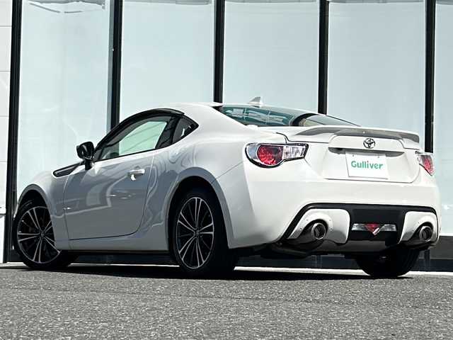 トヨタ ８６ GT 山形県 2014(平26)年 4.4万km クリスタルホワイトパール 登録時走行距離43/213KM/純正ナビ TV　BT　CD/スマートキー×２/プッシュスタート/バックカメラ/ドライブレコーダー/パドルシフト/ドアバイザー/集中ドアロック/ETC/横滑り防止装置/オートLEDヘッドライト/AAC