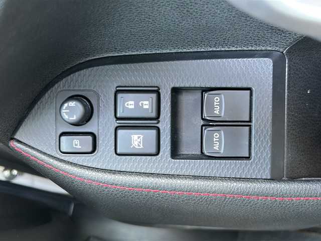 トヨタ ８６ GT 山形県 2014(平26)年 4.4万km クリスタルホワイトパール 登録時走行距離43/213KM/純正ナビ TV　BT　CD/スマートキー×２/プッシュスタート/バックカメラ/ドライブレコーダー/パドルシフト/ドアバイザー/集中ドアロック/ETC/横滑り防止装置/オートLEDヘッドライト/AAC