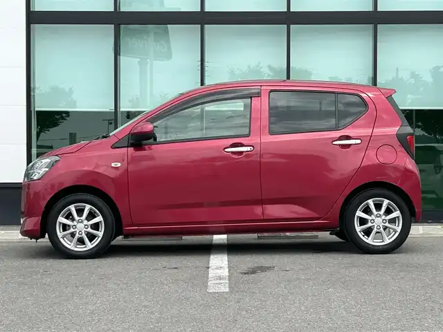ダイハツ ミラ イース G SAⅢ 和歌山県 2018(平30)年 1.8万km マゼンタベリーマイカM 社外7インチナビ/フルセグTV/バックカメラ/スマートアシスト/コーナーセンサー/前席シートヒーター/ETC/ドライブレコーダー/電動格納ミラー/プッシュスタート/スマートキー/スペアキー/LEDヘッドライト/ヘッドライトレベライザー