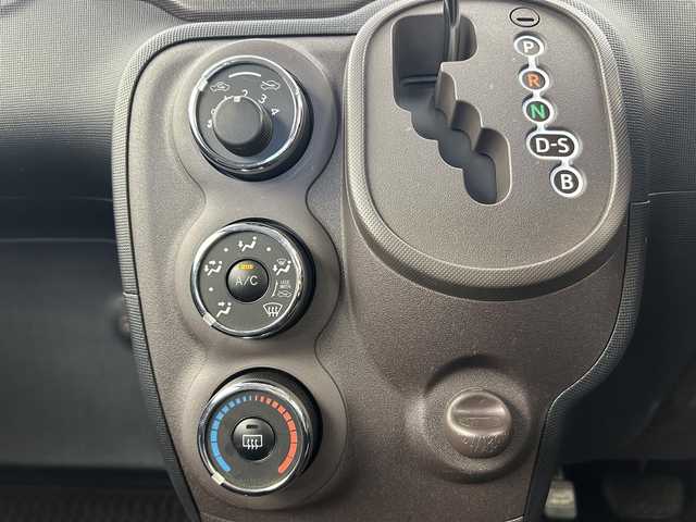 トヨタ ポルテ F 千葉県 2013(平25)年 1.2万km ブラックマイカ 禁煙車/純正7インチナビ/CD/DVD/Bluetooth/フルセグ/AM・FM/片側パワースライドドア/HIDヘッドライト/社外14インチアルミホイール/リモコンキー/取扱説明書/ドアバイザー/ダブルエアバッグ