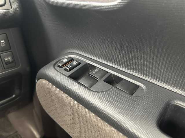 トヨタ ポルテ F 千葉県 2013(平25)年 1.2万km ブラックマイカ 禁煙車/純正7インチナビ/CD/DVD/Bluetooth/フルセグ/AM・FM/片側パワースライドドア/HIDヘッドライト/社外14インチアルミホイール/リモコンキー/取扱説明書/ドアバイザー/ダブルエアバッグ