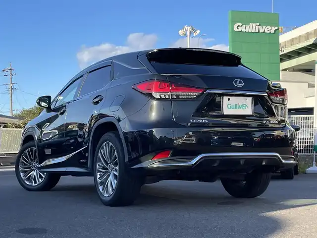レクサス ＲＸ 450h バージョンL 愛知県 2021(令3)年 5.3万km グラファイトブラックガラスフレーク メーカー純正ナビ　/サンルーフ　/ＤＴＶ　/ＢＴ　/衝突軽減ブレーキ　/レーダークルーズコントロール　/本革シート　/パワーバックドア　/クリアランスソナー　/ブラインドスポットモニター　/ＥＴＣ２．０/純正フロアマット/ヘッドアップディスプレイ/リアクロストラフィックアラート/ＬＥＤヘッドライト/シートヒーター&ベンチレーション/ステアリングヒーター/ステアリングスイッチ