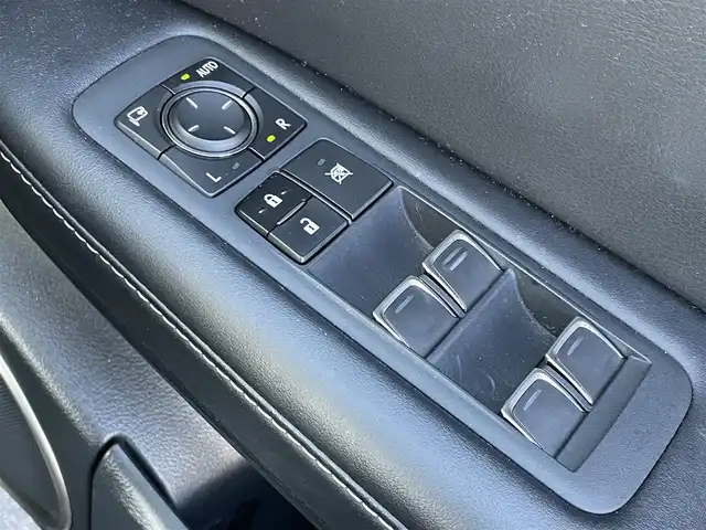 レクサス ＲＸ 450h バージョンL 愛知県 2021(令3)年 5.3万km グラファイトブラックガラスフレーク メーカー純正ナビ　/サンルーフ　/ＤＴＶ　/ＢＴ　/衝突軽減ブレーキ　/レーダークルーズコントロール　/本革シート　/パワーバックドア　/クリアランスソナー　/ブラインドスポットモニター　/ＥＴＣ２．０/純正フロアマット/ヘッドアップディスプレイ/リアクロストラフィックアラート/ＬＥＤヘッドライト/シートヒーター&ベンチレーション/ステアリングヒーター/ステアリングスイッチ