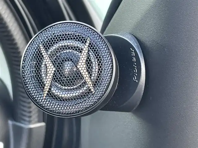 スズキ アルト ワークス 香川県 2016(平28)年 6.6万km ブルーイッシュブラックパール3 パナソニック7型ＳＤナビ【CN-MW250D】/(DVD/FM.AM)/フルセグＴＶ　/バックカメラ　/レカロシート　/革巻きステアリング　/パドルシフト　/純正フロアマット　/純正１５インチアルミホイール　/オートライト　/ＭＴモード付ＡＴ　/ドアバイザー/横滑り防止システム/衝突軽減システム/ＥＴＣ/スマートキー/プッシュスタート