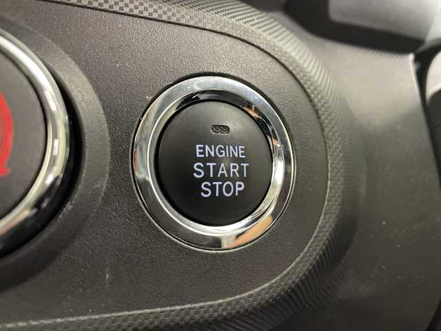 トヨタ ライズ Z 愛知県 2022(令4)年 2.4万km ブラックマイカメタリック ワンオーナー/純正9インチディスプレイオーディオ/【HDMI/Bluetooth/フルセグTV/AppleCarPlay/AndroidAuto/USB/AM/FM】/スマートパノラマパーキングパッケージ/パノラミックビュー/スマートパノラマパーキングアシスト(駐車支援システム)/ETC/17インチ純正アルミホイール/スマートアシスト/衝突回避支援ブレーキ/衝突警報/車線逸脱警報/車線逸脱抑制/ふらつき警報/露側逸脱警報/ブレーキ制御付誤発進抑制(前方・後方)/先行車発進お知らせ/アダプティブドライビングビーム/コーナーセンサー(フロント・リヤ)/標識認識/全車速追従機能付ACC(停止保持機能あり)/サイドビューランプ/レーンキープコントロール/横滑り防止装置/アイドリングストップ/ヒルスタートアシスト/前席シートヒーター/オートエアコン/純正フロアマット/革巻きステアリング/スペアタイヤ/スペアキー/新車保証書・取扱説明書