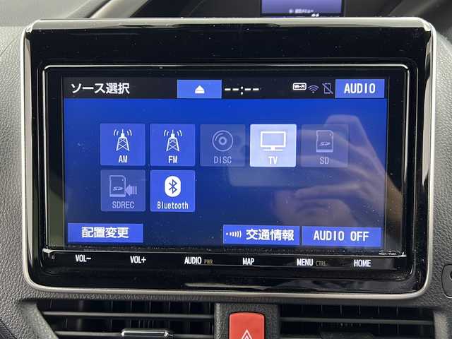 トヨタ ヴォクシー ZS 煌Ⅱ 三重県 2020(令2)年 1.9万km ブラック 禁煙車/純正9インチナビ/CD/DVD/BT/MSV/フルセグTV/バックカメラ/クルーズコントロール/オートハイビーム/プリクラッシュセーフティ/車線逸脱システム/両側パワースライドドア/純正16インチAW/ETC/スマートキー/純正LEDライト/フォグライト