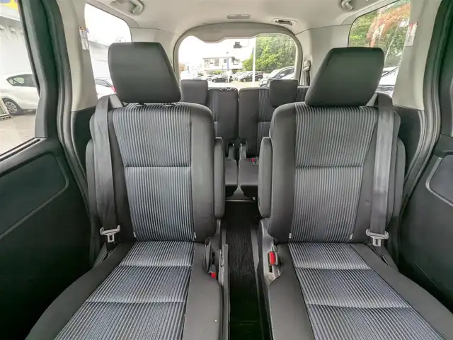 トヨタ ヴォクシー ZS 栃木県 2014(平26)年 12.7万km ブラッキッシュアゲハガラスフレーク (株)IDOMが運営する【じしゃロン宇都宮店】の自社ローン対象車両になります。こちらは現金またはオートローンご利用時の価格です。自社ローンご希望の方は別途その旨お申付け下さい/ALPINE製SDナビ/CD/DVD/BT/TV/ALPINE製フリップダウンモニター/両側パワースライドドア/ETC/バックカメラ/ドライブレコーダー/プッシュスタート/スマートキー/純正16インチAW/ドアミラーウインカー/ドアバイザー