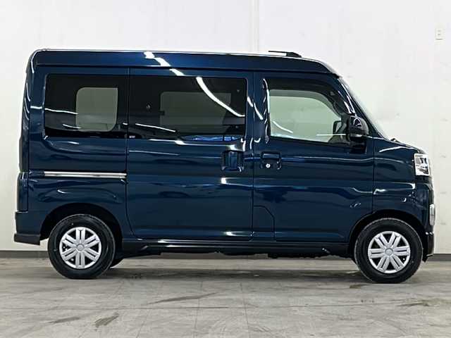 ダイハツ アトレー バン RS 道央・札幌 2022(令4)年 6.7万km レーザーブルークリスタルシャイン /4WD//純正ナビ:NMZK-W72D/(AM/FM/TV/BT/DVD/CD)//両側パワースライドドア//ウインカーミラー//追従式クルーズコントロール//純正ドアバイザー//エンジンプッシュスタート//ETC//LEDヘッドライト//純正フロアマット//オートライト//オートハイビーム//前後コーナーセンサー//バックカメラ//純正ホイールキャップ付きスチールホイール//社外１２インチホイール付きスタッドレスタイヤ積み込み/（145/80/R12)