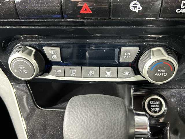 日産 セレナ ハイウェイスター V 神奈川県 2019(令1)年 4.5万km マルーンレッド 2トーン プロパイロット/純正10型ナビ/・BT/フルセグTV/CD/DVD/BD/USB/アラウンドビューモニター/社外フリップダウンモニター/パーキングアシスト/両側電動スライドドア/ハンズフリー/電動サイドブレーキ/オートブレーキホールド/ETC/ドライブレコーダー/ECON/インテリジェントキー/スペアキー/プッシュスタートボタン/革巻きステアリング/ステアリングスイッチ/Autoライト/アイドリングストップ機能/BSM/LEDヘッドライト/フォグランプ/シートリフター/電動格納ミラー/ウィンカーミラー/純正フロアマット/純正ドアバイザー/純正16インチアルミホイール