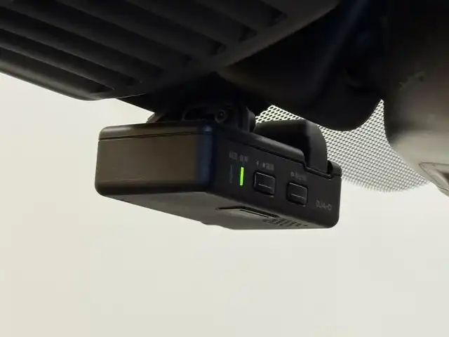 日産 ノート e－パワー X 群馬県 2019(平31)年 7.2万km ブリリアントホワイトパール 安全装備/・衝突軽減ブレーキ/・クルーズコントロール/・アラウンドビューモニター/・レーンキープアシスト/・オートハイビーム/・オートライト/・インテリジェントルームミラー/・横滑り防止/・コーナーセンサー/純正7インチワイドナビ/・AM/FM/MSV/・Bluetooth/SD/・フルセグTV/CD/DVD/LEDヘッドライト/LEDフォグランプ/ETC/純正フロアマット/純正ドアバイザー/純正15インチアルミホイール/スマートキー/プッシュスタート