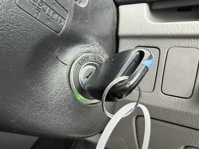 トヨタ ヴォクシー X Gエディション 愛知県 2002(平14)年 13.3万km ライトローズマイカM 社外7インチナビ/ワンセグTV/HDMI端子/両側イージークローザードア/ハロゲンヘッドライト/純正AW/純正フロアマット/スマートキー