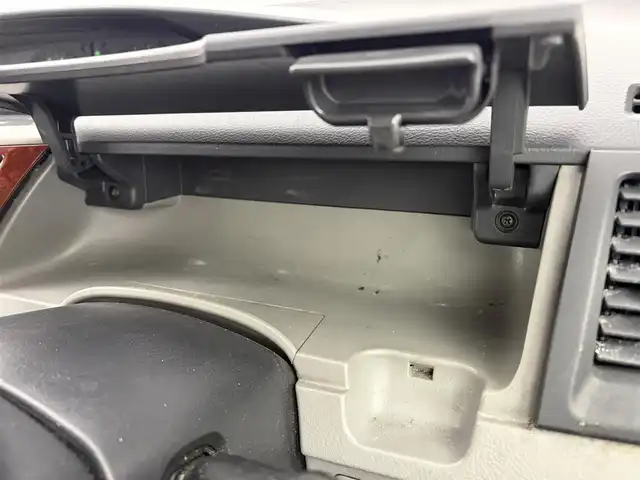 トヨタ ヴォクシー X Gエディション 愛知県 2002(平14)年 13.3万km ライトローズマイカM 社外7インチナビ/ワンセグTV/HDMI端子/両側イージークローザードア/ハロゲンヘッドライト/純正AW/純正フロアマット/スマートキー