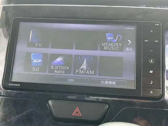 ダイハツ タント カスタム X トップED SA Ⅲ 大阪府 2017(平29)年 2.7万km パールホワイトⅢ 純正ナビ /・フルセグTV/USB/BT/バックカメラ /ETC /D席シートヒーター /片側パワースライドドア /純正フロアマット /社外14インチAW /LEDヘッド・フォグ /アイドリングストップ /パーキングブレーキ /ステアリングswitch/フルフラットシート/保証書・取説 ・キロクボ