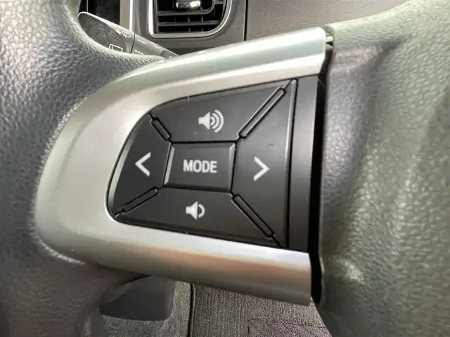 ダイハツ タント カスタム X トップED SA Ⅲ 大阪府 2017(平29)年 2.7万km パールホワイトⅢ 純正ナビ /・フルセグTV/USB/BT/バックカメラ /ETC /D席シートヒーター /片側パワースライドドア /純正フロアマット /社外14インチAW /LEDヘッド・フォグ /アイドリングストップ /パーキングブレーキ /ステアリングswitch/フルフラットシート/保証書・取説 ・キロクボ