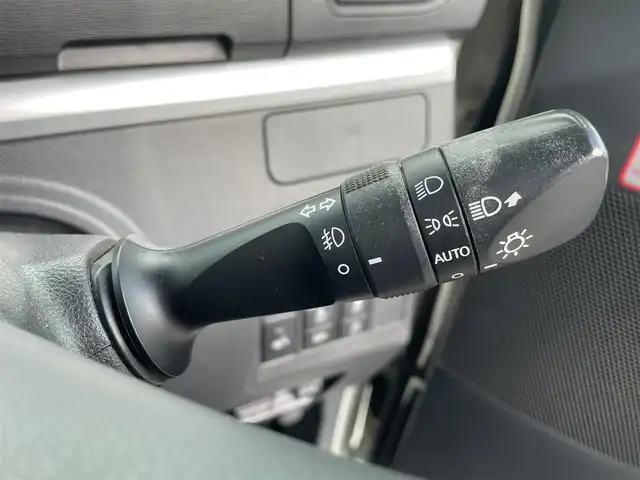 ダイハツ タント カスタム X トップED SA Ⅲ 大阪府 2017(平29)年 2.7万km パールホワイトⅢ 純正ナビ /・フルセグTV/USB/BT/バックカメラ /ETC /D席シートヒーター /片側パワースライドドア /純正フロアマット /社外14インチAW /LEDヘッド・フォグ /アイドリングストップ /パーキングブレーキ /ステアリングswitch/フルフラットシート/保証書・取説 ・キロクボ