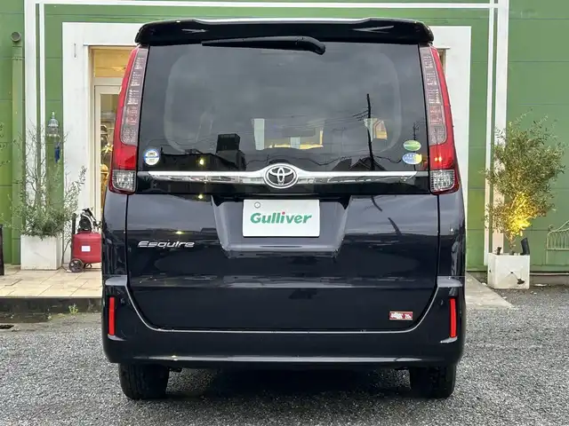 トヨタ エスクァイア Gi 埼玉県 2017(平29)年 3.6万km スパークリングブラックパールクリスタルシャイン レザーシート/前席シートヒーター/純正９インチナビＴＶ/バックカメラ/ビルトインＥＴＣ2.0/両側パワースライドドア/LEDヘッドライト/クルーズコントロール/衝突軽減ブレーキ/純正アルミホイール/プッシュスタート/スマートキー/走行３５８０１キロ/保証書付整備手帳/取扱説明書