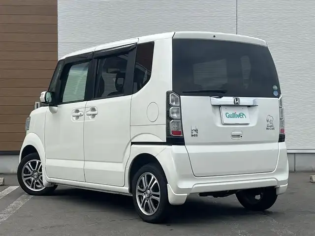ホンダ Ｎ ＢＯＸ SSパッケージ 秋田県 2015(平27)年 3.4万km プレミアムホワイトパール 純正オーディオ（AM/FM/CD）/衝突軽減システム/４WD/ワンセグ/バックカメラ/純正アルミ/スマートキー/両側パワスラ/アイドリングストップ/コーナーセンサー/プッシュスタート/前席シートヒーター/ステアリングスイッチ/純正フロアマット/純正ドアバイザー/ETC/社外エンジンスターター/オートライト/オートエアコン/パワーステアリング/パワーウィンドウ/電動格納ウィンカーミラー/保証書/取扱説明書/記録簿