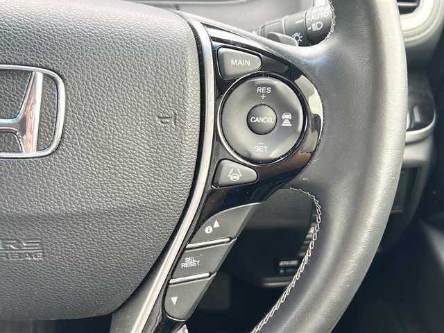 ホンダ オデッセイ アブソルート ホンダセンシング 福岡県 2017(平29)年 5.2万km プレミアムヴィーナスブラックP 純ナビVXM-184VFi(AM/FM/CD/DVD/ワンセグTV/USB/SD/BT)/バックカメラ/社外前方ドライブレコーダー/ビルトインETC/ホンダセンシング/・衝突軽減ブレーキ/・車線逸脱警報/・クルーズコントロール追従あり/両側パワースライドドア/D席パワーシート/オートライト/フォグランプ/電動格納ミラー/ステアリングスイッチ/パドルシフト/プッシュスタート/純正ドアバイザー/後席サンシェード/ISOFIX/W+サイド+カーテンエアバック