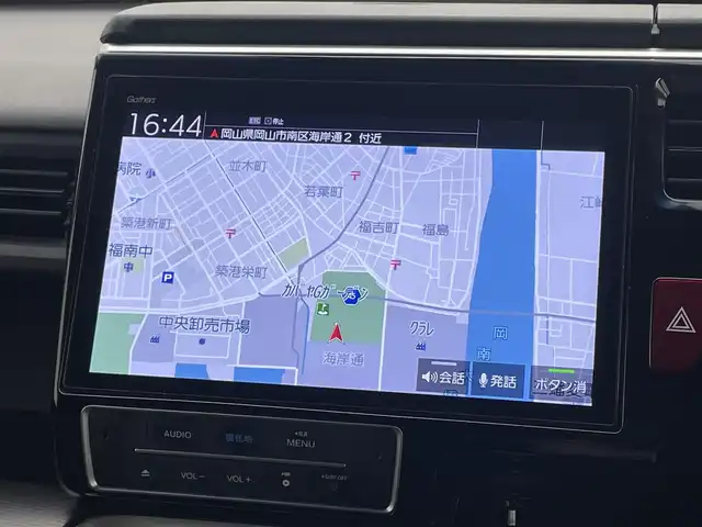 ホンダ ステップワゴン スパーダ ハイブリッド G EX ホンダセンシング 岡山県 2019(平31)年 5.7万km プラチナホワイトパール 純正10インチナビ/（CD/DVD/BT/フルセグTV/HDMI）/フリップダウンモニター/アラウンドビューモニター/両側パワースライドドア/シートヒーター(D/N)/ビルトインETC/レーダークルーズコントロール/LEDヘッドライト/LEDフォグランプ/オートライト/オートブレーキホールド/純正ドライブレコーダー（前）/純正フロアマット/純正ドアバイザー/TVキャンセラー/ISOFIX/リアサーキュレーター/後席サンシェイド/ステアリングスイッチ/チルトステアリング/シートリフター/シートバックテーブル/ウインカーミラー/ドアバイザー/取扱説明書