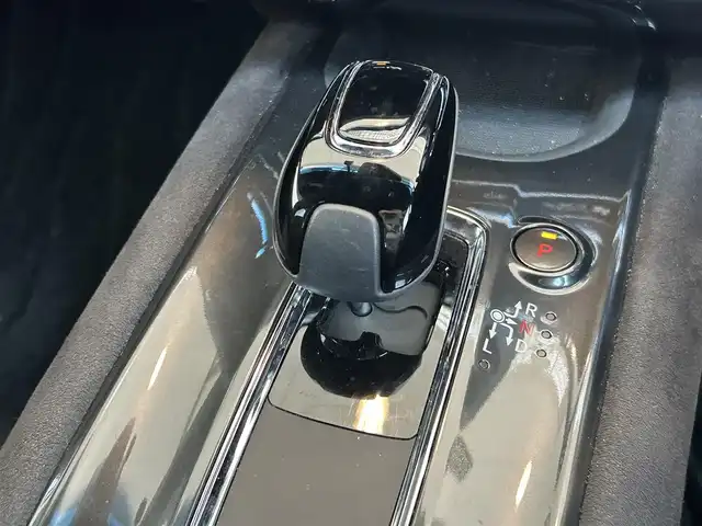 ホンダ ヴェゼル ハイブリッド RS ホンダセンシング 兵庫県 2020(令2)年 5.3万km オーロラアメジストメタリック ワンオーナー/純正メモリナビ/フルセグテレビ/バックカメラ/ウィンカーミラー/ホンダセンシング/電動格納ミラー/レーダークルーズコントロール/ドアバイザー/プッシュスタート/スマートキー/D席パワーシート/シートヒーター/純正フロアマット/ドアバイザー/ETC