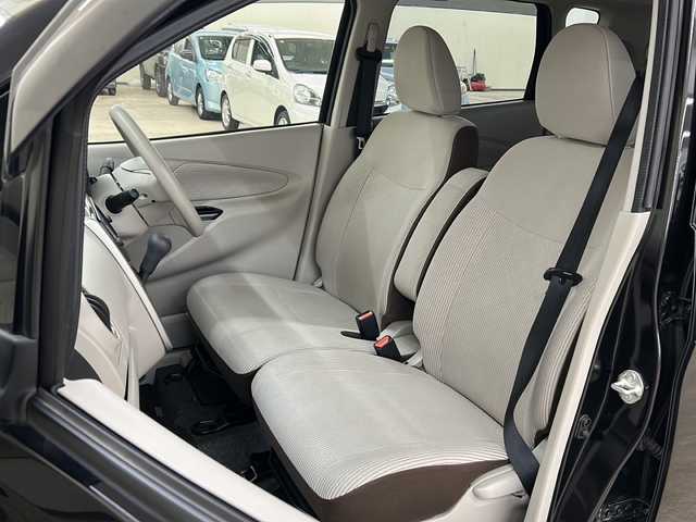 日産 デイズ X 道央・札幌 2018(平30)年 5.7万km ブラック /4WD//純正ナビ/(フルセグ/CD/SD/Bluetooth)//アラウンドビューカメラ//運転席シートヒーター//スマートキー//オートエアコン//ETC//衝突被害軽減ブレーキ//電動格納式ミラー//横滑り防止装置//ステアリングスイッチ//アイドリングストップ//ホイール付きスタッドレス積み込み