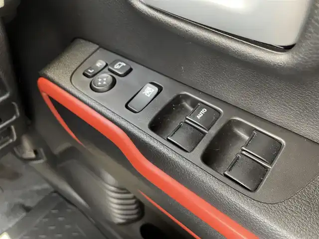 スズキ ハスラー HYBRID X 群馬県 2022(令4)年 1.2万km ピュアホワイトP 純正9インチナビ/（CD/DVD/Bluetooth/USB/スマホ連携）/フルセグテレビ/全方位モニター/セーフティサポート/・デュアルセンサーブレーキ/・誤発進抑制/・車線逸脱警報/・ふらつき警報/・先行車発進お知らせ/・ハイビームアシスト/・標識認識/・後退時ブレーキサポート/・後方誤発進抑制/ステアリングリモコン/コーナーセンサー/シートヒーター/LEDヘッドランプ/純正15インチアルミホイール