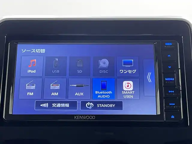 スズキ スペーシア HYBRID X 岡山県 2023(令5)年 0.2万km ピュアホワイトP 社外ナビ/MDV-D309BTW/（CD/DVD/TV/BT)/バックカメラ/両側パワースライドドア/前後ドライブレコーダー/社外LEDヘッドライト/オートライト/シートヒーター/社外フロアマット/社外ドアバイザー/スペアキー