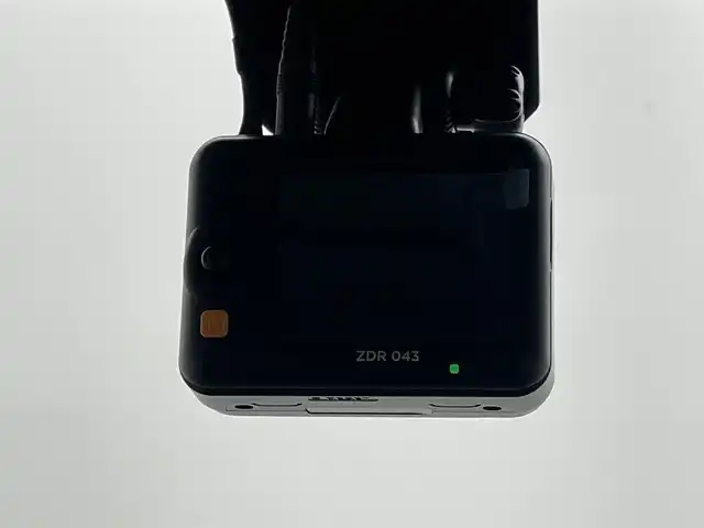 スズキ スペーシア HYBRID X 岡山県 2023(令5)年 0.2万km ピュアホワイトP 社外ナビ/MDV-D309BTW/（CD/DVD/TV/BT)/バックカメラ/両側パワースライドドア/前後ドライブレコーダー/社外LEDヘッドライト/オートライト/シートヒーター/社外フロアマット/社外ドアバイザー/スペアキー