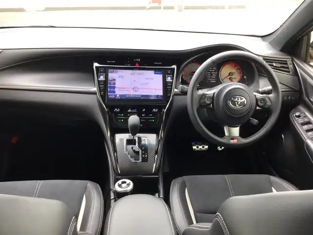 トヨタ ハリアー エレガンス GRスポーツ 福井県 2020(令2)年 1.6万km ホワイトパールクリスタルシャイン GRスポーツ/純正19アルミ/トヨタセーフティセンス/アルパイン9型ナビ/純正ドラレコ/ETC/バックカメラ/ハーフレザー/パワーシート/GR専用革巻ハンドル/GRキャリパー/LEDヘッドライト/LEDフォグライト/クルーズコントロール/オートマチックハイビーム