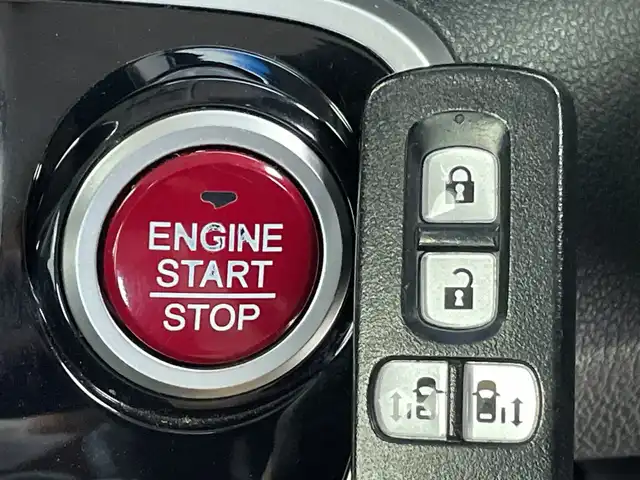 ホンダ Ｎ ＢＯＸ カスタム G Lパッケージ 新潟県 2015(平27)年 6.3万km スマートブラック 社外メモリナビ/フルセグテレビ/バックカメラ/ウィンカーミラー/ドアバイザー/プッシュスタート/両側パワースライドドア/ETC/HID/アイドリングストップ　/純正１４インチアルミホイール　/純正フロアマット　