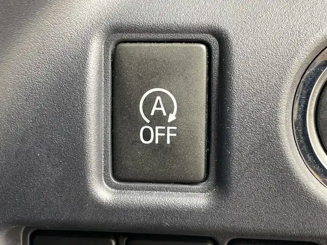 トヨタ ヴォクシー ZS 煌Ⅱ 群馬県 2016(平28)年 6.8万km ホワイトパールクリスタルシャイン １２型後席モニター　アルパイン９型ナビ　フルセグＴＶ　バックカメラ　両側電動スライドドア　衝突被害軽減ブレーキ　レーンアシスト　ＬＥＤライト　オートハイビーム　ビルトインＥＴＣ　スマートキー　禁煙車