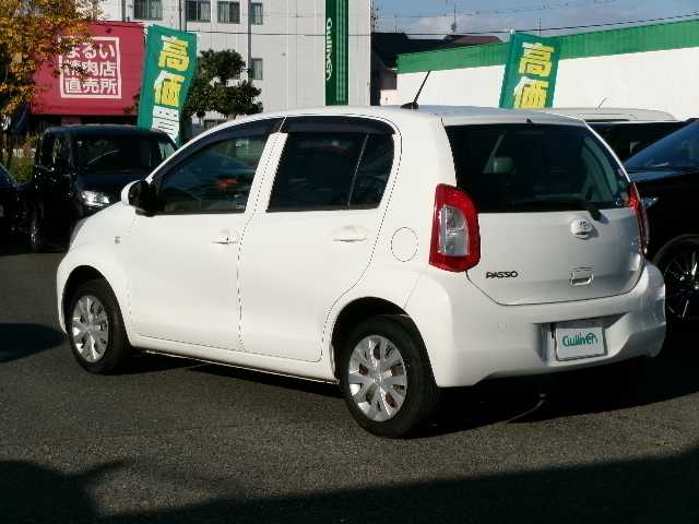 トヨタ パッソ X Lパッケージ 岡山県 2016(平28)年 6.9万km ホワイト ワンオーナー/純正SDナビ/ワンセグテレビ/バックカメラ/Bluetooth/純正フロアマット/スマートキー