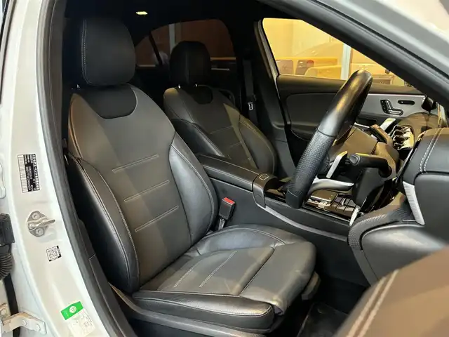 メルセデス・ベンツ Ａ２５０ 4MATIC AMGライン 宮城県 2019(令1)年 4.4万km デジタルホワイト アドバンスドＰＫＧ　/レーダーセーフティＰＫＧ　/ナビゲーションＰＫＧ　/パノラミックスライディングルーフ　/ＨＵＤ　/３６０°カメラ　/黒灰革シート　/シートヒーター　/パワーシート　/ＬＥＤヘッドライト　/キーレスゴー