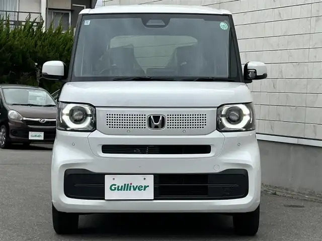 ホンダ Ｎ ＢＯＸ 山形県 2024(令6)年 0.1万km未満 プラチナホワイトパール 4WD/アダプティブクルーズコントロール/アイドリングストップ/レーンキープアシスト/先行車発進お知らせ/標識認識機能/車線逸脱警報/衝突被害軽減ブレーキ/盗難防止装置/LEDオートライト/両側パワースライドドア/前席シートヒーター/コーナーセンサー/プッシュスタート/電動パーキングブレーキ/ウィンカーミラー
