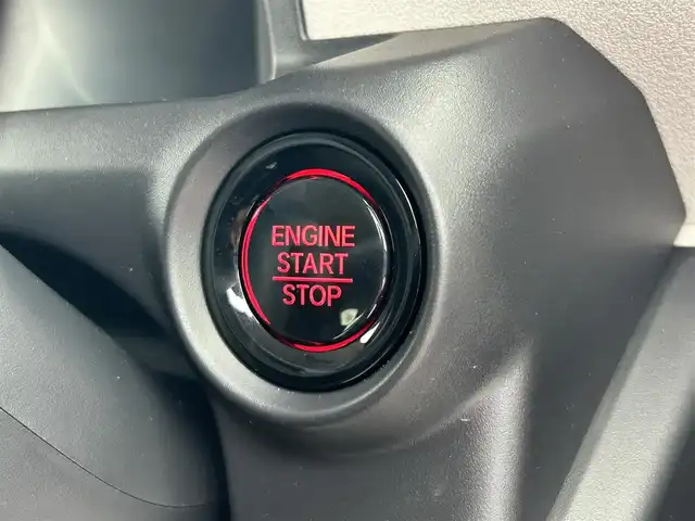 ホンダ Ｎ ＢＯＸ 山形県 2024(令6)年 0.1万km未満 プラチナホワイトパール 4WD/アダプティブクルーズコントロール/アイドリングストップ/レーンキープアシスト/先行車発進お知らせ/標識認識機能/車線逸脱警報/衝突被害軽減ブレーキ/盗難防止装置/LEDオートライト/両側パワースライドドア/前席シートヒーター/コーナーセンサー/プッシュスタート/電動パーキングブレーキ/ウィンカーミラー