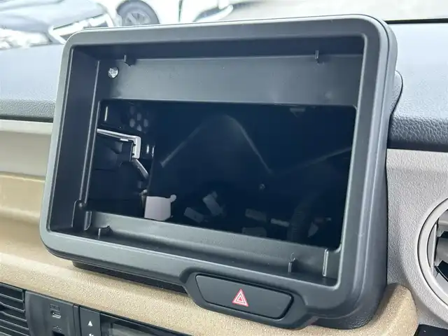 ホンダ Ｎ ＢＯＸ 山形県 2024(令6)年 0.1万km未満 プラチナホワイトパール 4WD/アダプティブクルーズコントロール/アイドリングストップ/レーンキープアシスト/先行車発進お知らせ/標識認識機能/車線逸脱警報/衝突被害軽減ブレーキ/盗難防止装置/LEDオートライト/両側パワースライドドア/前席シートヒーター/コーナーセンサー/プッシュスタート/電動パーキングブレーキ/ウィンカーミラー