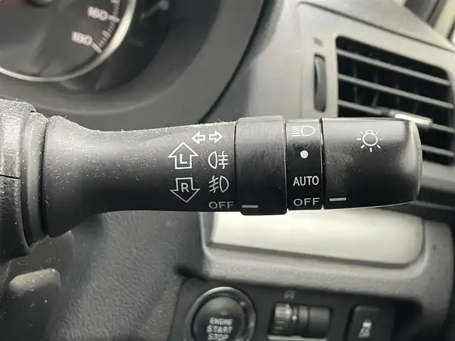 スバル インプレッサ ＸＶ 2．0i－L アイサイト 滋賀県 2013(平25)年 8.9万km デザートカーキ アイサイト/純正ナビ/・AM/FM/・CD/DVD/・Bluetooth/・フルセグTV/４WD/ETC/ステアリングリモコン/革巻きステアリング/パドルシフト/クルーズコントロール/パワーシート/HID/フォグ/リアフォグ/スマートキー