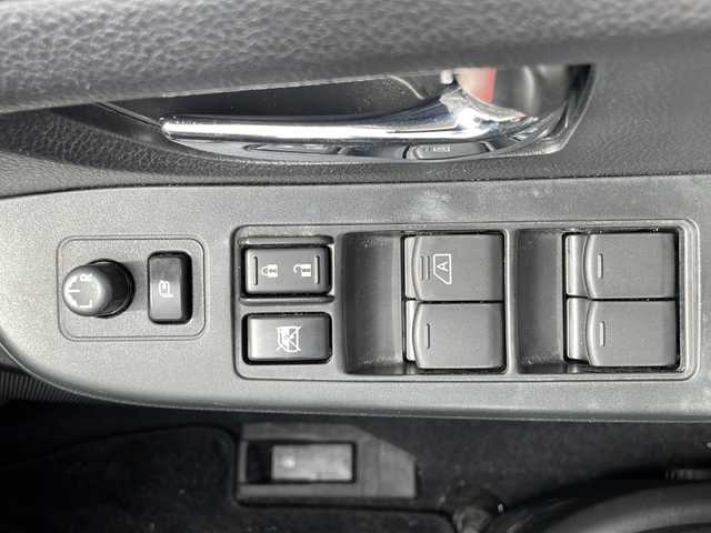 スバル インプレッサ ＸＶ 2．0i－L アイサイト 道東・釧路十勝 2013(平25)年 8.9万km デザートカーキ アイサイト/純正ナビ/・AM/FM/・CD/DVD/・Bluetooth/・フルセグTV/４WD/ETC/ステアリングリモコン/革巻きステアリング/パドルシフト/クルーズコントロール/パワーシート/HID/フォグ/リアフォグ/スマートキー