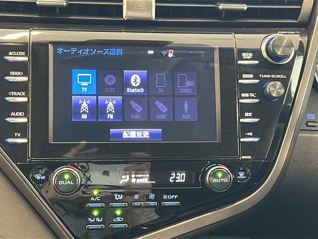 トヨタ カムリ WSレザーパッケージ 岐阜県 2019(令1)年 1.7万km アティチュードブラックマイカ プリクラッシュセーフティ/車線逸脱警報/ブラインドスポットモニター/オートマチックハイビーム/LEDヘッドライト/純正ナビ/フルセグTV/DVD/バックカメラ/クリアランスソナー/黒革シート/前席シートヒーター/レーダークルーズコントロール/純正18インチアルミホイール/ヘッドアップディスプレイ/パドルシフト/前後ドライブレコーダー/ビルトインETC2.0/パドルシフト/サイドシルスポイラー/トランクスポイラー