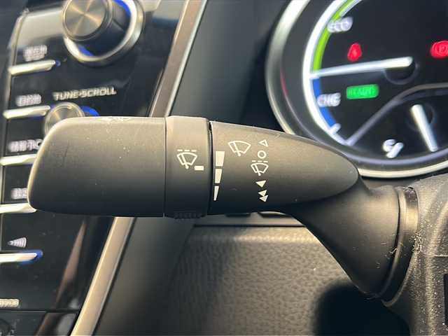 トヨタ カムリ WSレザーパッケージ 岐阜県 2019(令1)年 1.7万km アティチュードブラックマイカ プリクラッシュセーフティ/車線逸脱警報/ブラインドスポットモニター/オートマチックハイビーム/LEDヘッドライト/純正ナビ/フルセグTV/DVD/バックカメラ/クリアランスソナー/黒革シート/前席シートヒーター/レーダークルーズコントロール/純正18インチアルミホイール/ヘッドアップディスプレイ/パドルシフト/前後ドライブレコーダー/ビルトインETC2.0/パドルシフト/サイドシルスポイラー/トランクスポイラー