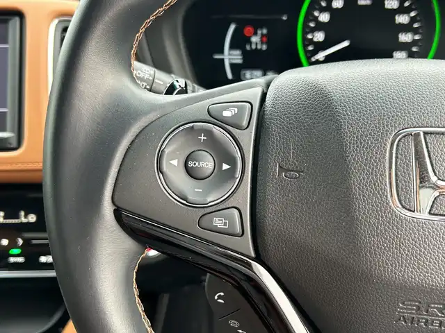 ホンダ ヴェゼル ハイブリッド Z ホンダセンシング 千葉県 2020(令2)年 0.8万km クリスタルブラックパール ＶＸＭ－２０５ＶＦＥｉナビ　Ｂカメ　ＥＴＣ　Ｂｔ　フルセグＴＶ　ドラレコ　ハーフレザーシート　シートヒーター　クルコン　パドルシフト　パワーシート　レーンアシストＬＥＤ　オートライト１７インチＡＷ