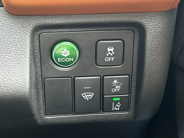 ホンダ ヴェゼル ハイブリッド Z ホンダセンシング 千葉県 2020(令2)年 0.8万km クリスタルブラックパール ＶＸＭ－２０５ＶＦＥｉナビ　Ｂカメ　ＥＴＣ　Ｂｔ　フルセグＴＶ　ドラレコ　ハーフレザーシート　シートヒーター　クルコン　パドルシフト　パワーシート　レーンアシストＬＥＤ　オートライト１７インチＡＷ