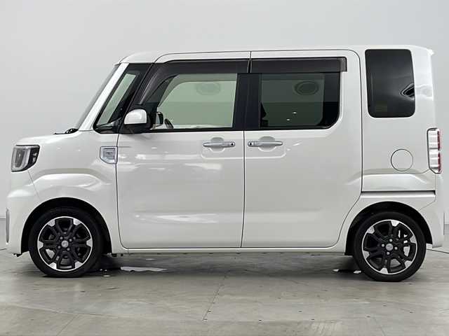 ダイハツ ウェイク G SA 道央・札幌 2015(平27)年 5.1万km パールホワイトⅢ ・4WD/・純正ナビ＆CD＆DVD＆BT＆HDMI＆TV/・バックカメラ/・衝突軽減ブレーキ/・両側パワースライドドア/・シートヒーター/・LEDヘッドライト/・フォグライト