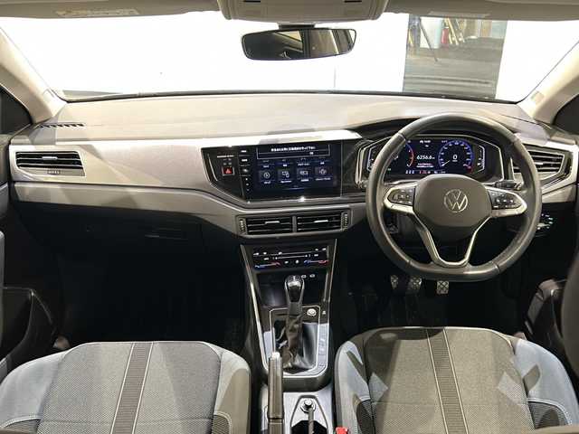 フォルクスワーゲン ＶＷ ポロ TSI スタイル 新潟県 2023(令5)年 0.7万km ディープブラックパールエフェクト アダプティブクルーズコントロール/プリクラッシュブレーキシステム/駐車支援システム/パークディスタンスコントロール/エレクトロニック・スタビリティ・コントロール/パドルシフト/レーンキープアシストシステム/ブレーキアシスト/ドライバー疲労検知システム/バックカメラ/LEDマトリックスヘッドライト/レインセンサー/ETC2.0/USBポート（Type-C）/アイドリングストップ/プッシュスタート/Bluetooth/AM/FM