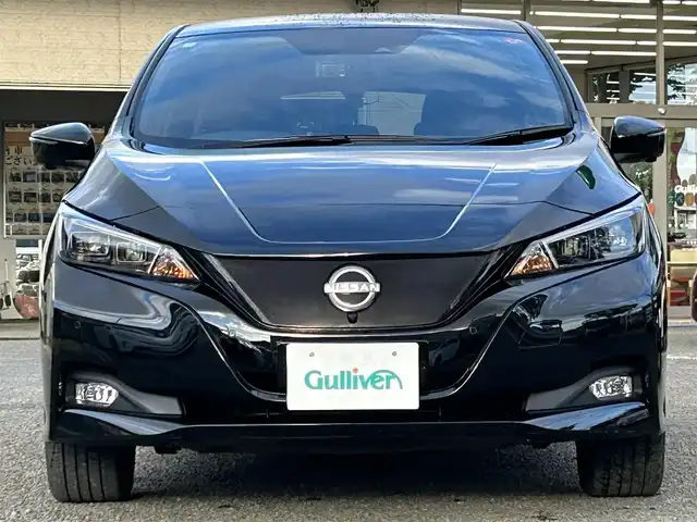 日産 リーフ X Vセレクション 宮城県 2024(令6)年 0.6万km 黒 純正ディーラーナビ/プロパイロット/ＡＭ／ＦＭ／ＵＳＢ／Ｂｌｕｅｔｏｏｔｈ/フルセグＴＶ/デジタルインナーミラー/アラウンドビューモニター/プリクラッシュセーフティ/ブラインドスポットモニター/レーダークルーズコントロール/オートハイビーム/ＥＴＣ２．０/ハンドルヒーター/前席シートヒーター/社外ドラレコ前後/純正フロアマット/スペアキー×１/充電器なし/カラーコード　GAT