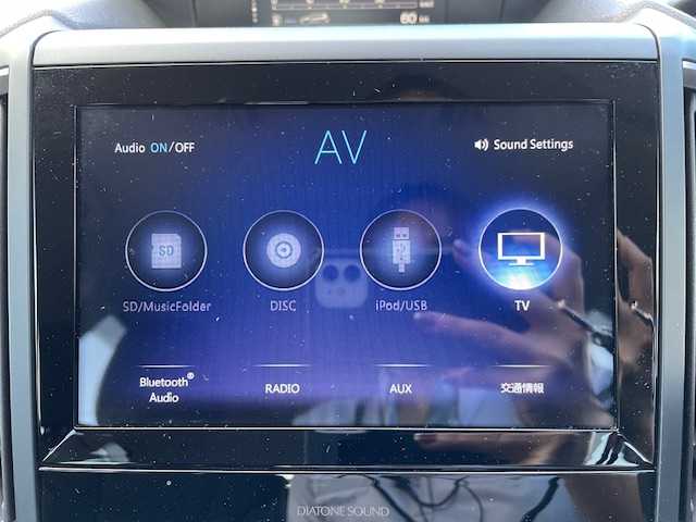 スバル フォレスター プレミアム 宮城県 2018(平30)年 7.6万km ホライゾンブルーP 登録時走行距離75690kｍ/アラウンドビューモニター/クルーズコントロール（追従走行あり）/レーンキープアシスト/パワーバックドア/アイドリングストップ/横滑り防止装置/ビルトインETC/衝突軽減システム/電動パーキング/パワーシート（全席）/シートヒーター（全席）/ハーフレザーシート/ステアリングリモコン/メモリーシート（D席）/デジタルインナーミラー/純正ナビ/フルセグTV・Bluetooth・AM・FM・USB/ステアリングヒーター/ステアリングリモコン/ウインカーミラー/ドアバイザー/純正アルミホイール/純正LEDヘッドライト/フォグランプ