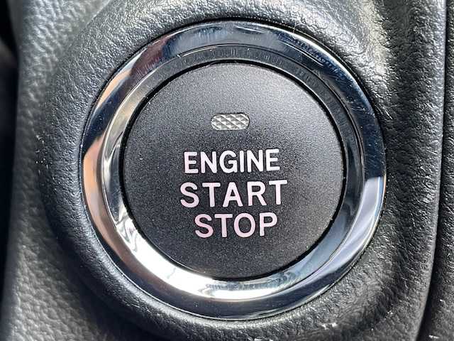 スバル フォレスター プレミアム 宮城県 2018(平30)年 7.6万km ホライゾンブルーP 登録時走行距離75690kｍ/アラウンドビューモニター/クルーズコントロール（追従走行あり）/レーンキープアシスト/パワーバックドア/アイドリングストップ/横滑り防止装置/ビルトインETC/衝突軽減システム/電動パーキング/パワーシート（全席）/シートヒーター（全席）/ハーフレザーシート/ステアリングリモコン/メモリーシート（D席）/デジタルインナーミラー/純正ナビ/フルセグTV・Bluetooth・AM・FM・USB/ステアリングヒーター/ステアリングリモコン/ウインカーミラー/ドアバイザー/純正アルミホイール/純正LEDヘッドライト/フォグランプ