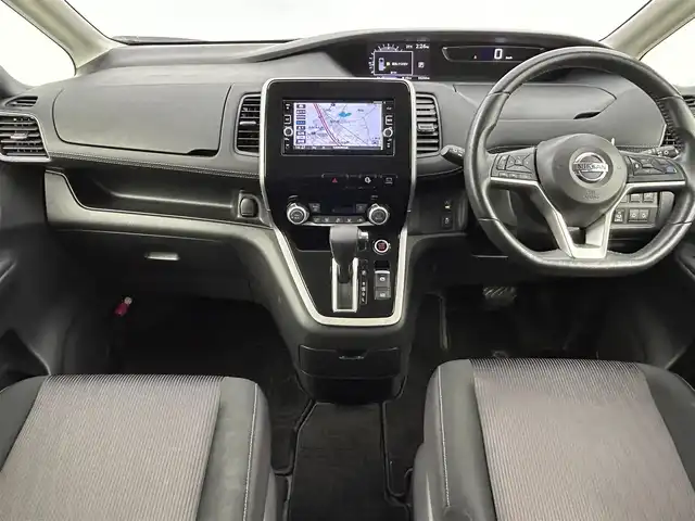 日産 セレナ ハイウェイスター 千葉県 2016(平28)年 5.6万km ブリリアントホワイトパール 禁煙車/衝突軽減ブレーキ/プロパイロット/前方衝突予測警報/踏み間違い衝突防止アシスト/LEDヘッドライト/インテリジェントルームミラー/両側パワースライドドア/純正7インチナビ/CD/DVD/Bluetooth/フルセグ/アラウンドビューモニター/レーダークルーズコントロール/純正16インチアルミホイール/オートエアコン/プッシュスタート/スマートキー