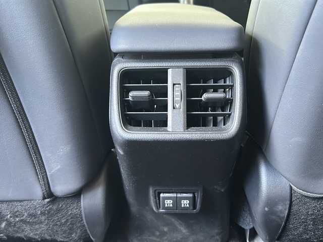 レクサス ＵＸ 250h Fスポーツ 神奈川県 2019(平31)年 6.9万km ホワイトノーヴァガラスフレーク ワンオーナー/サンルーフ/純正ナビ(CD/DVD/SD/USB/AUX/BT/フルセグTV)/バックカメラ/黒レザーシート/衝突被害軽減ブレーキ/レーンキープアシスト/オートハイビーム/クリアランスソナー/ブラインドスポットモニター/レーダークルーズコントロール/パドルシフト/D/N席パワーシート(D席メモリー機能)/D/N席シートヒーター・シートエアコン/ステアリングヒーター/アクティブサウンドコントロール/パワーバックドア/ビルトインETC2.0/ISOFIX/スペアスマートキー×1・カードキー×1/保証書/取扱説明書